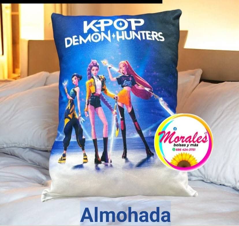 Demon Hunters  kpop Almohada  azul
