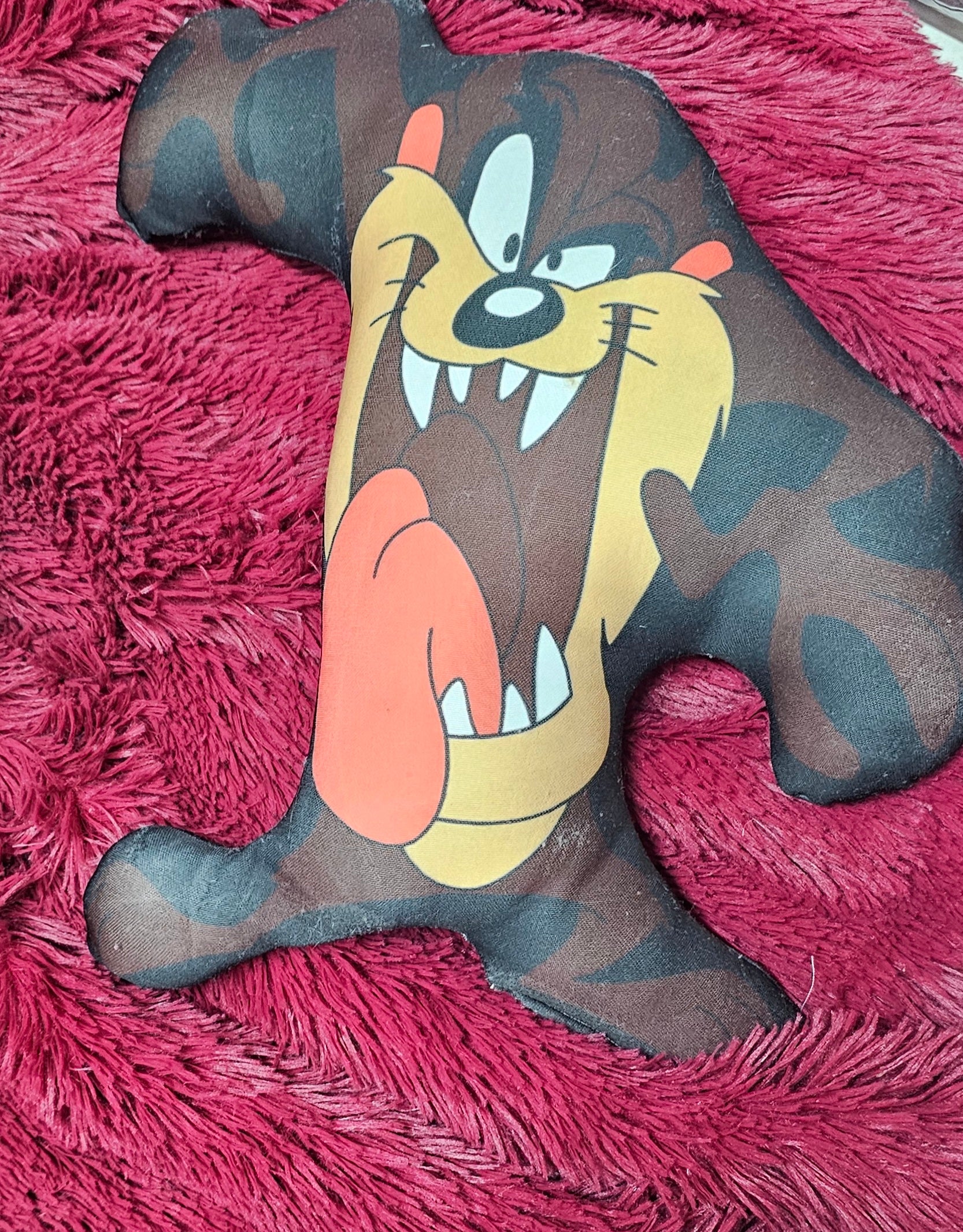 Tazmania  cojín silueta