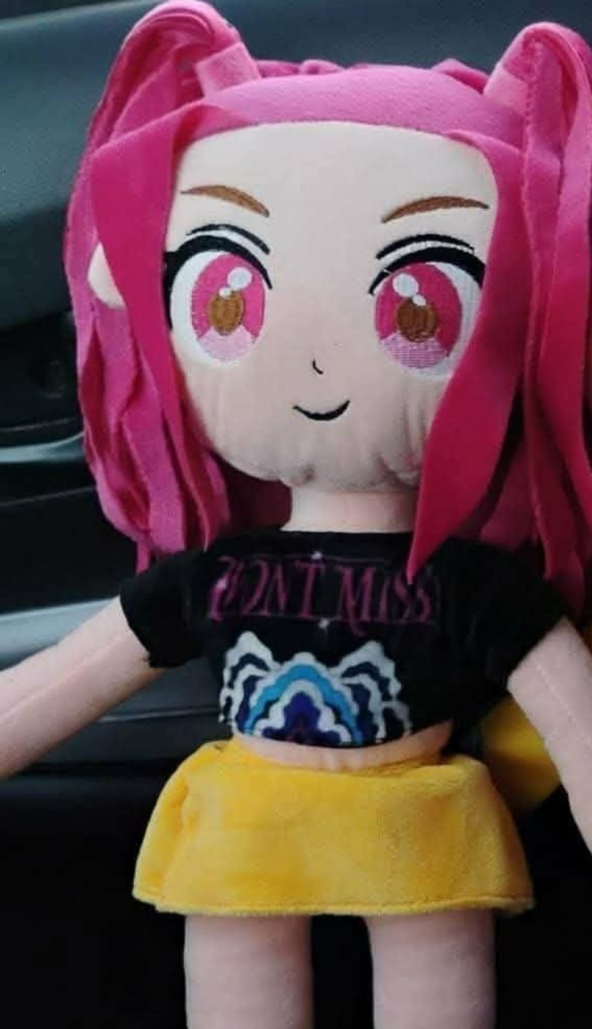 Demon kpop muñeca peluche